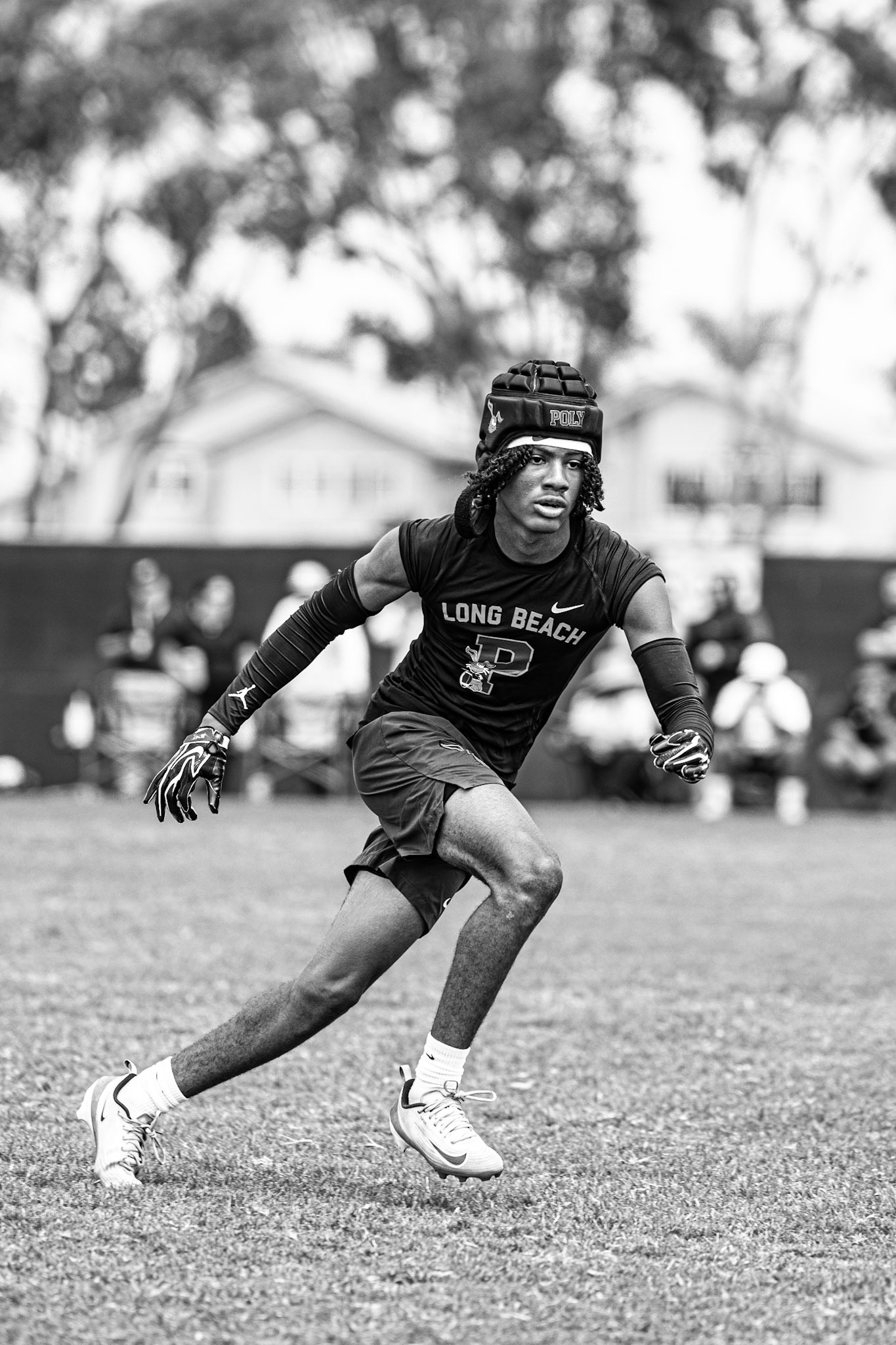Ezra Rane Woodard changing direction in defensive back drills